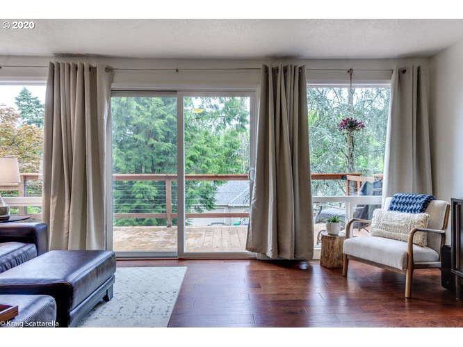 5332 Southwest Baird Street Portland, OR 97219 - Photo 17 of 32 Gallery Image 17