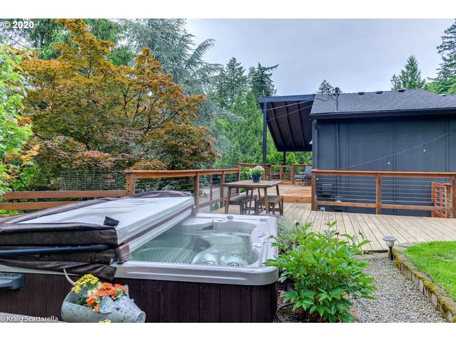 5332 Southwest Baird Street Portland, OR 97219 - Photo 31 of 32 Gallery Image 31
