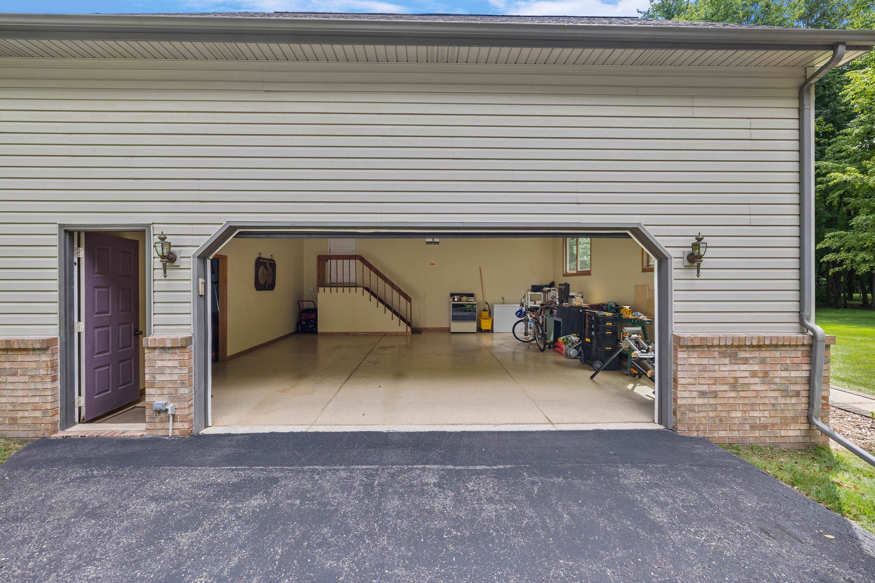 6870 Holland Road Algonac, MI 48001 - Photo 78 of 81 50151643-0a05d8da-af19-4d75-a54b-bb3188b74de3.JPG