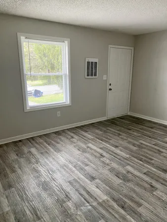 $735 | 94 Cedarcrest Drive, Unit 1, Clarksville, TN 37042