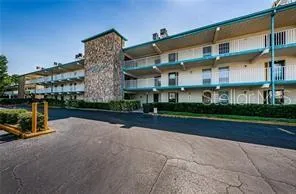 $1,500 | 6100 12th Street South, Unit 315, St. Petersburg, FL 33705