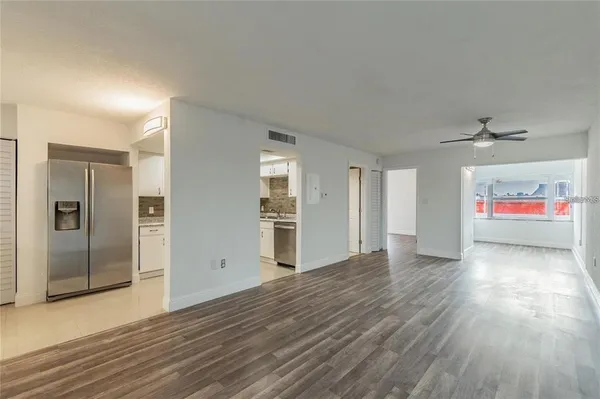 $1,500 | 6100 12th Street South, Unit 315, St. Petersburg, FL 33705