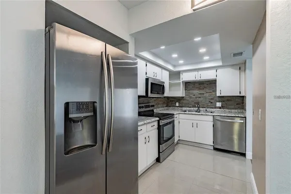 $1,500 | 6100 12th Street South, Unit 315, St. Petersburg, FL 33705