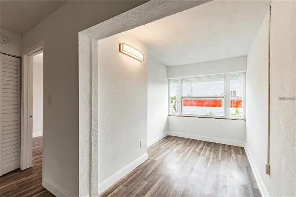 $1,500 | 6100 12th Street South, Unit 315, St. Petersburg, FL 33705