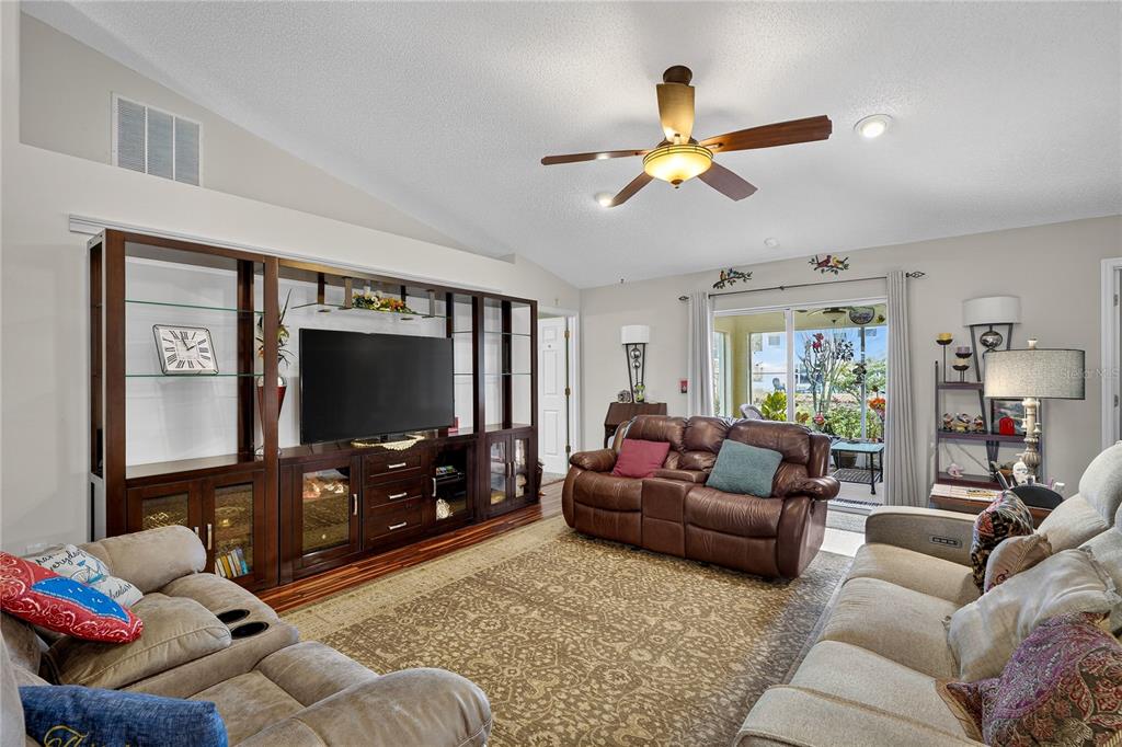 24 Ryding Lane Palm Coast, FL 32164 - Photo 7 of 43