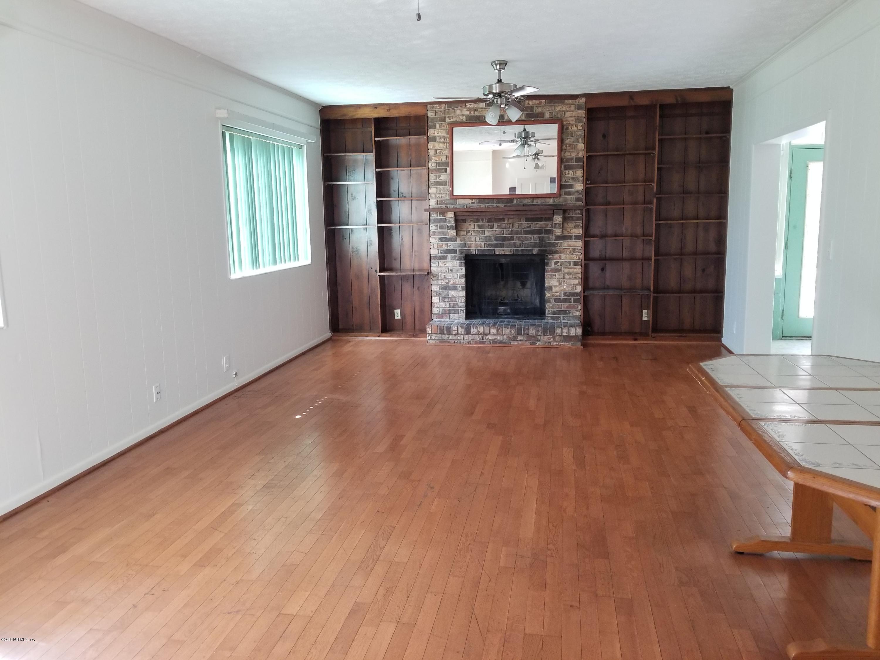 2434 Evernia Road Jacksonville, FL 32211 - Photo 12 of 29 Fam rm w/fireplace