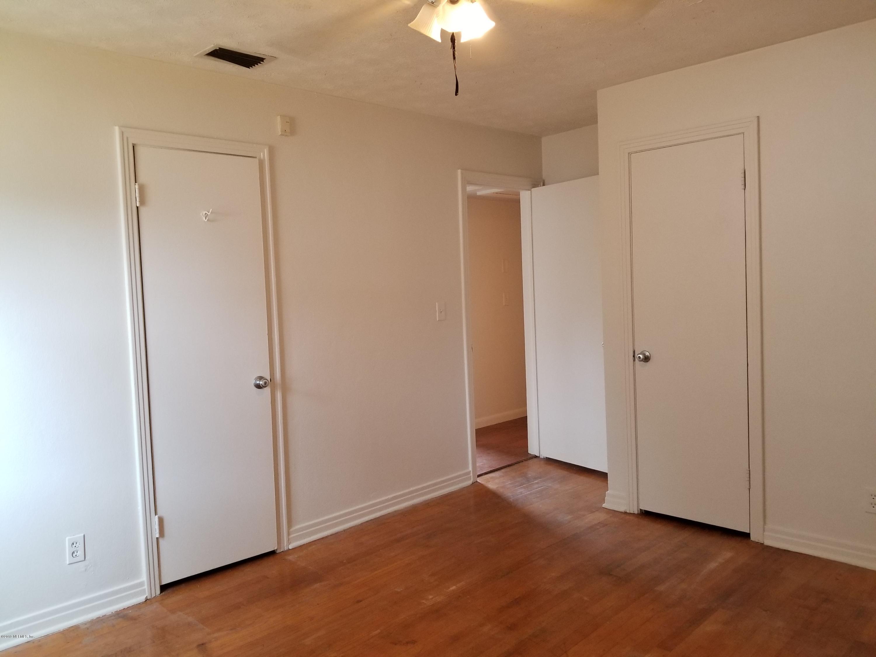 2434 Evernia Road Jacksonville, FL 32211 - Photo 19 of 29 2nd Br with 2 closets