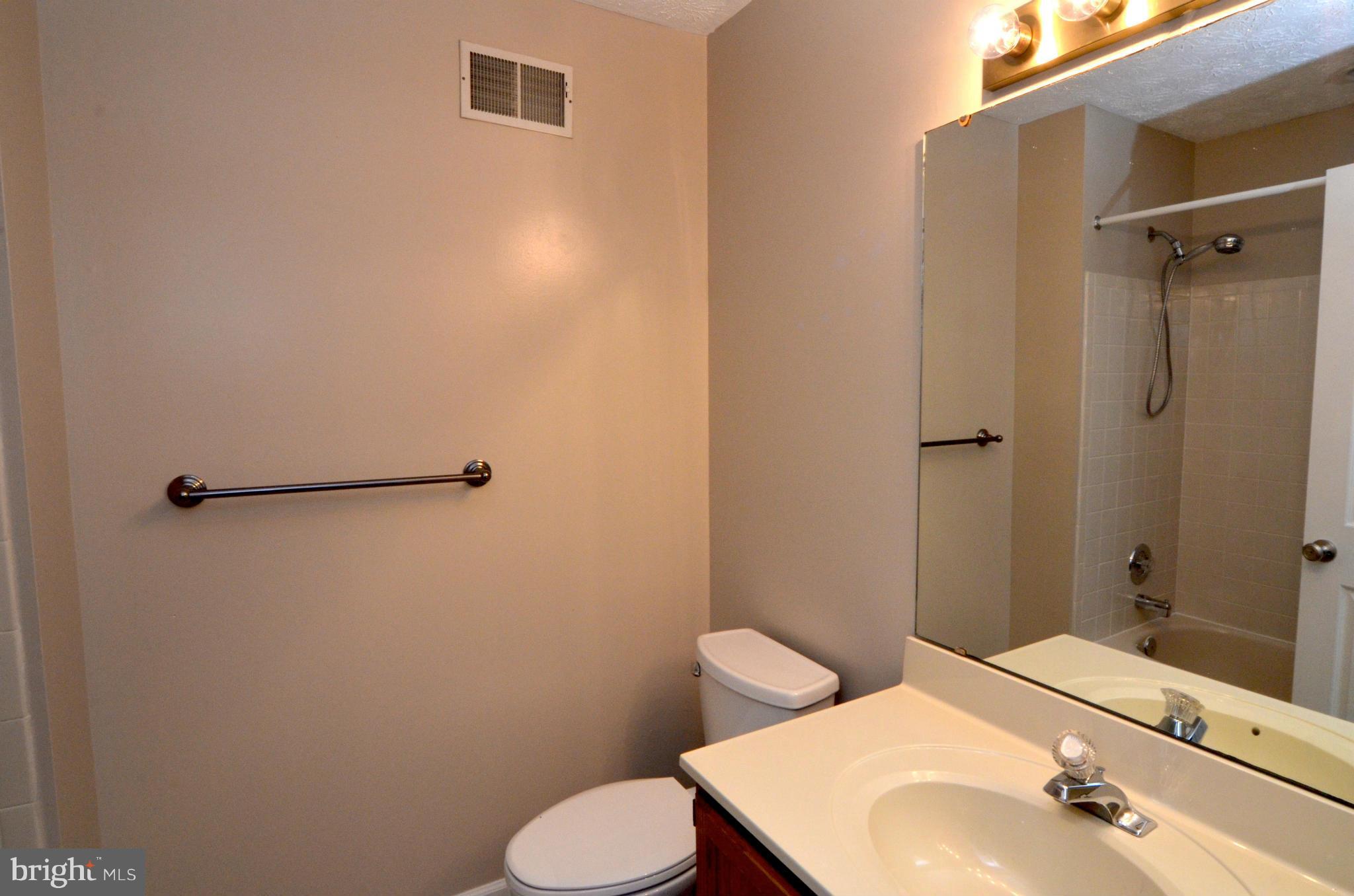 8301 Triple Crown Road Bowie, MD 20715 - Photo 11 of 30 Full Bathroom