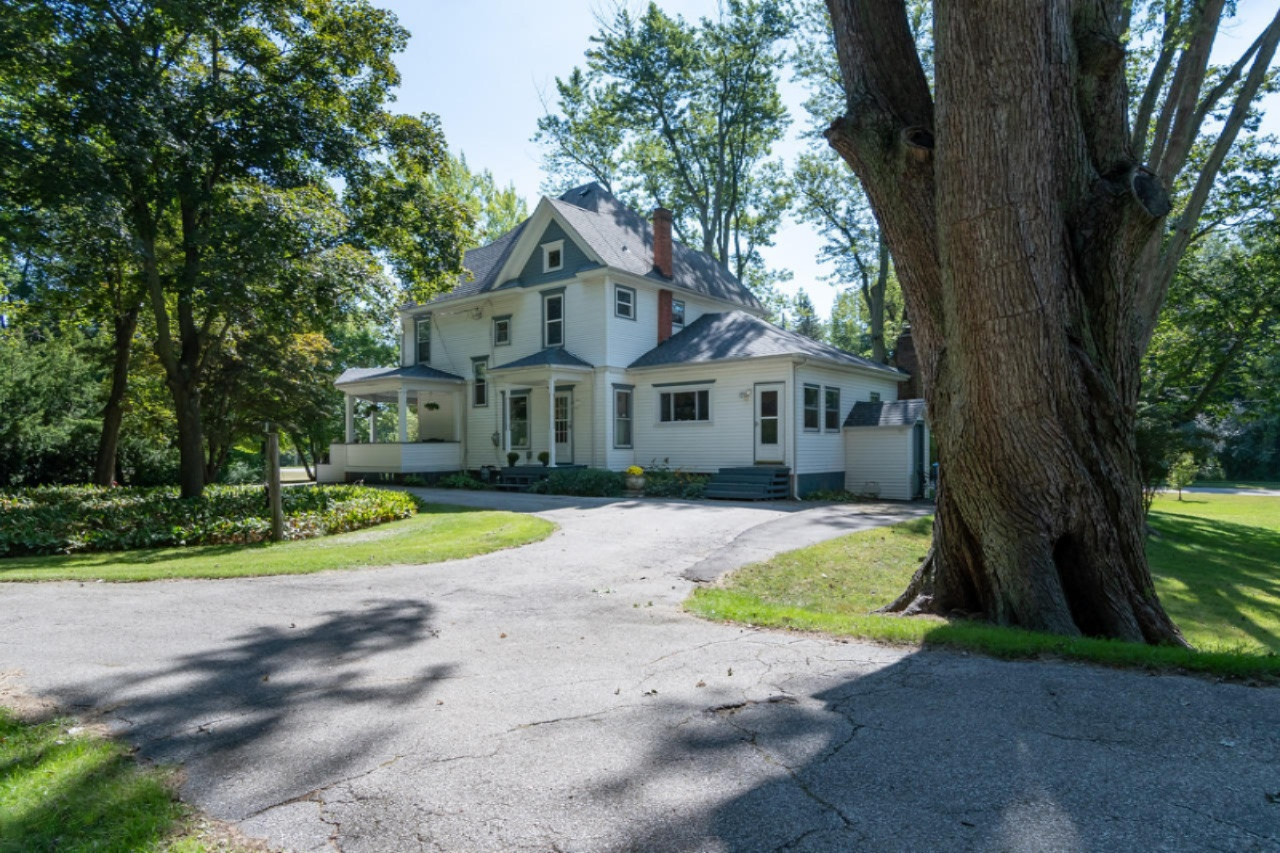 10304 Baldwin Road Bridgman, MI 49106 - Photo 2 of 36 10304 Baldwin-25