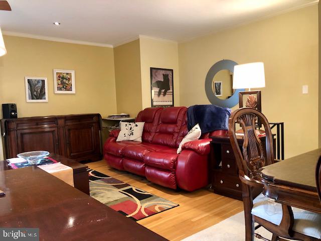 7718 Bellington Court Springfield, VA 22151 - Photo 14 of 33 Living Room (upper level)