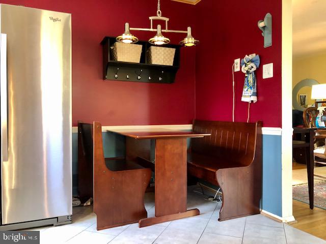 7718 Bellington Court Springfield, VA 22151 - Photo 25 of 33 Kitchen (upper level)