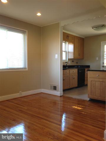 13700 Georgia Avenue Silver Spring, MD 20906 - Photo 2 of 22 Dining Room