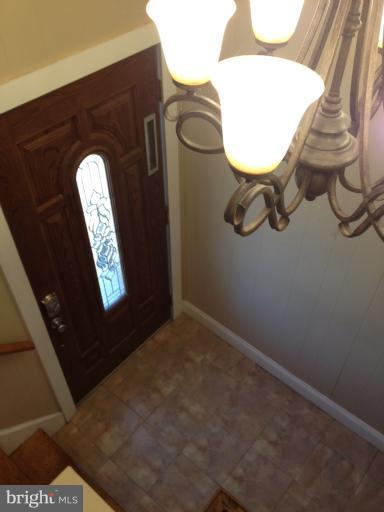 13700 Georgia Avenue Silver Spring, MD 20906 - Photo 14 of 22 Foyer