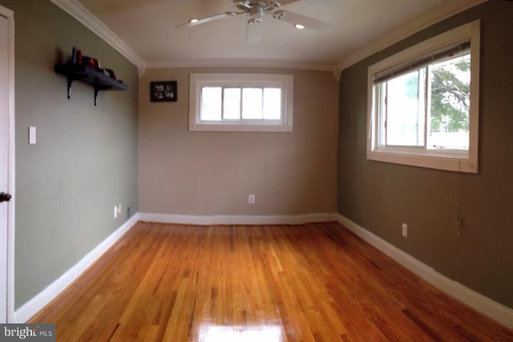 13700 Georgia Avenue Silver Spring, MD 20906 - Photo 15 of 22 Bath (Master)