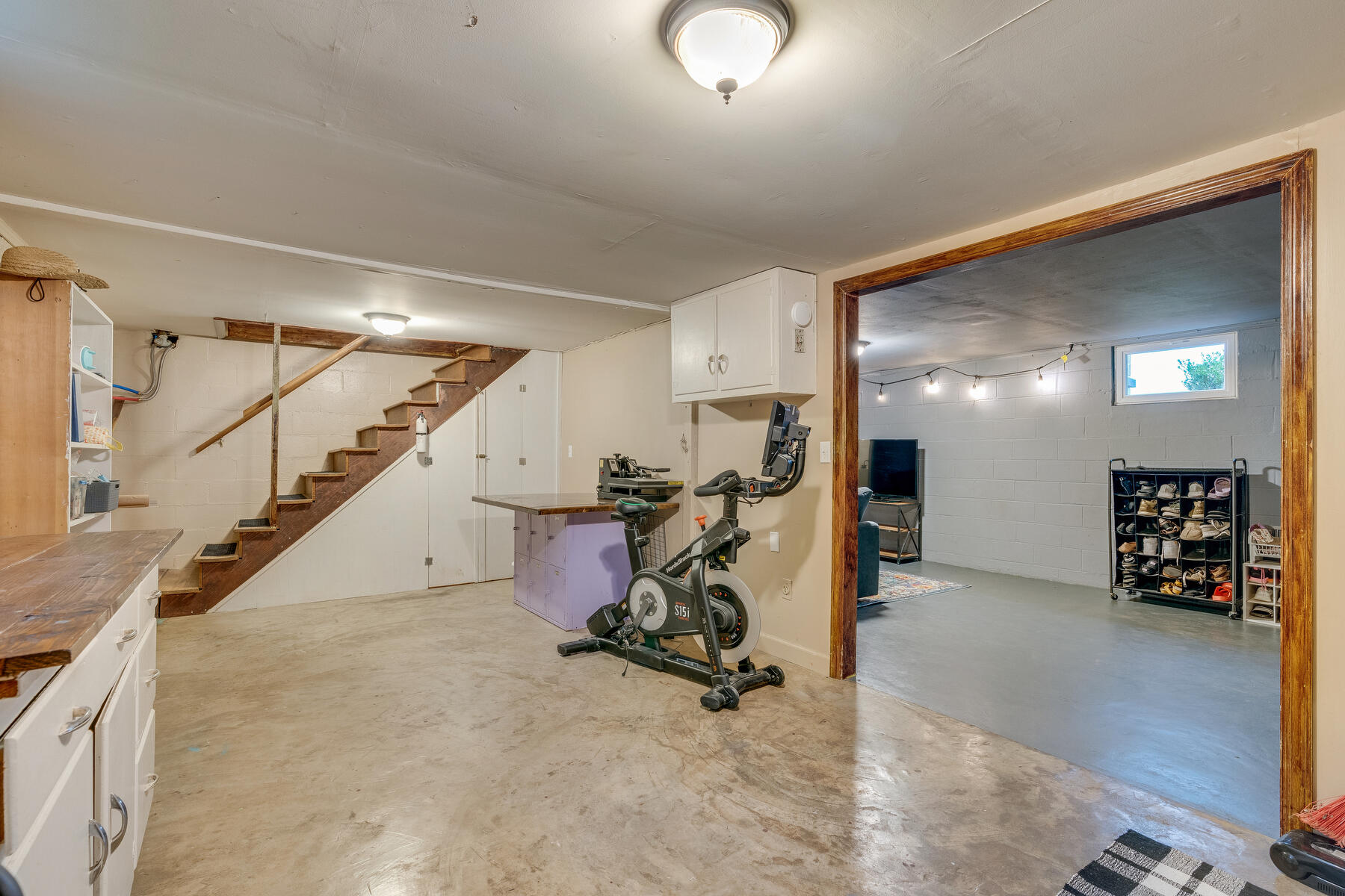 264 Buttermilk Road Gray, TN 37615 - Photo 20 of 34 Basement Steps:Exercise:Craft