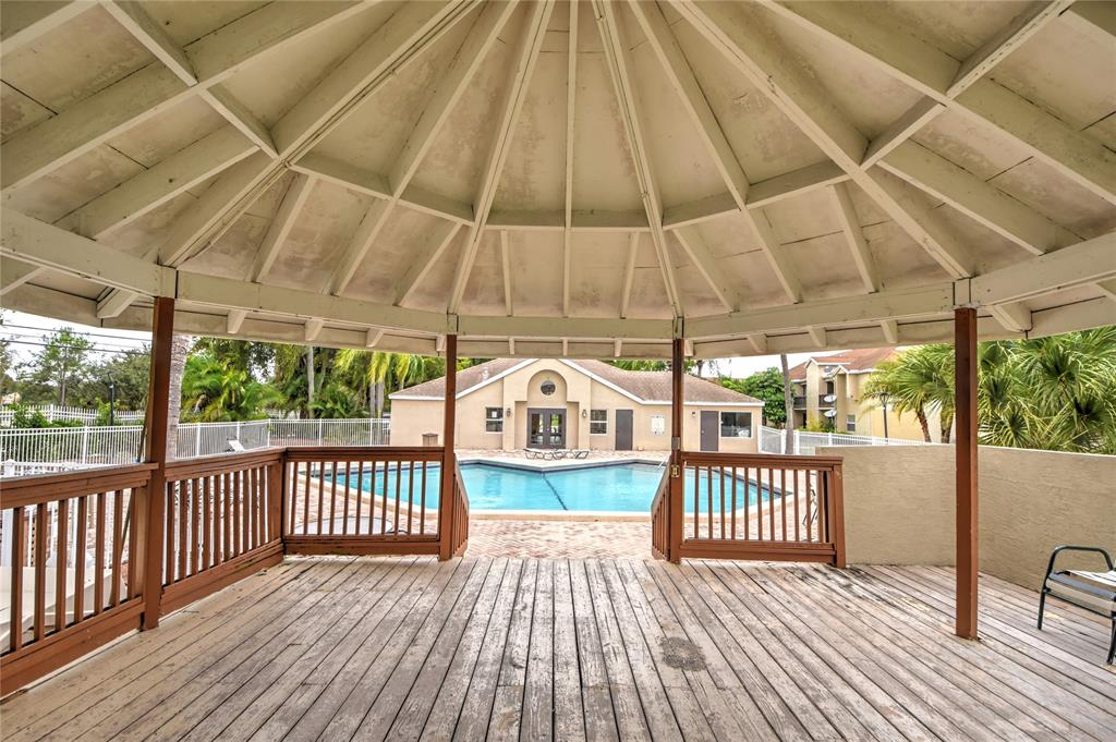 231 Southwest 113th Way, Unit 231 Pembroke Pines, FL 33025 - Photo 35 of 39