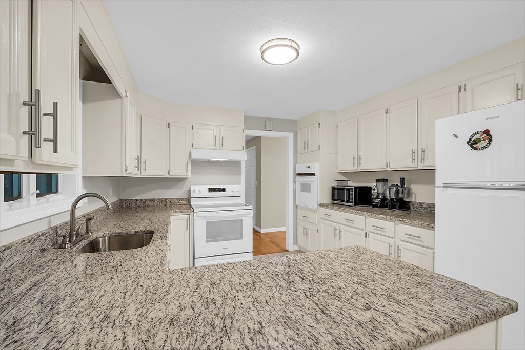 172 Lowell Road Groton, MA 01450 - Photo 15 of 33 Gallery Image 15