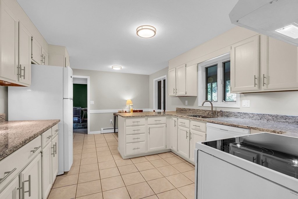 172 Lowell Road Groton, MA 01450 - Photo 9 of 33 Gallery Image 9