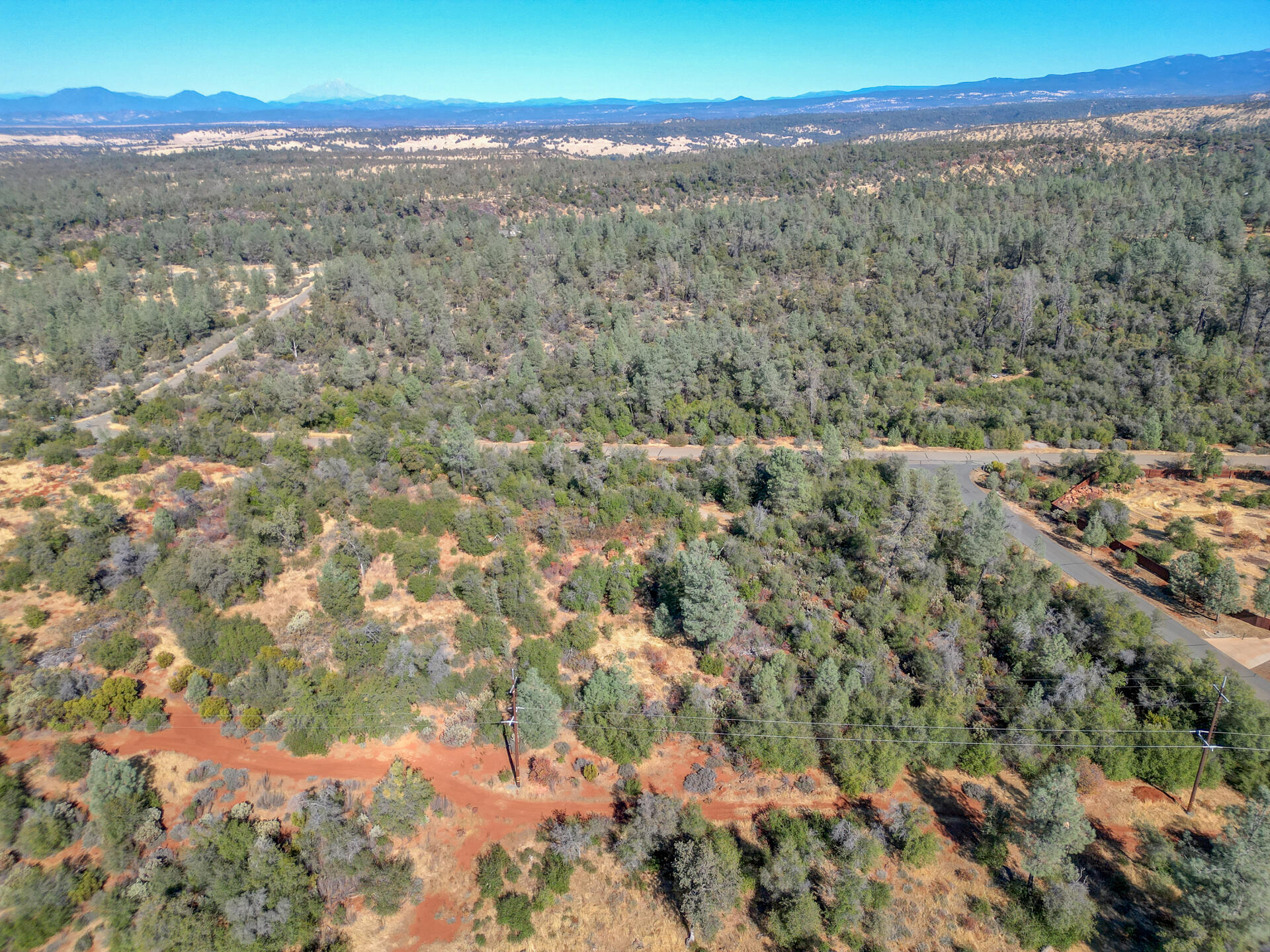 Winoxy 093-130-039-000 Lane Shingletown, CA 96088 - Photo 22 of 29 a view of a city with an outdoor space