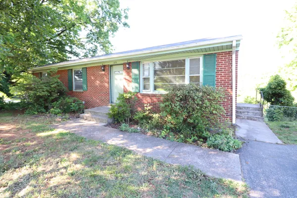$235,000 | 1031 Broadhill Drive, Vinton, VA 24179