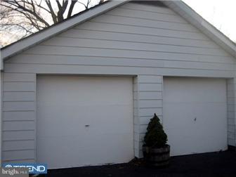 915 Fern Road Williamstown, NJ 08094 - Photo 10 of 12 Garage