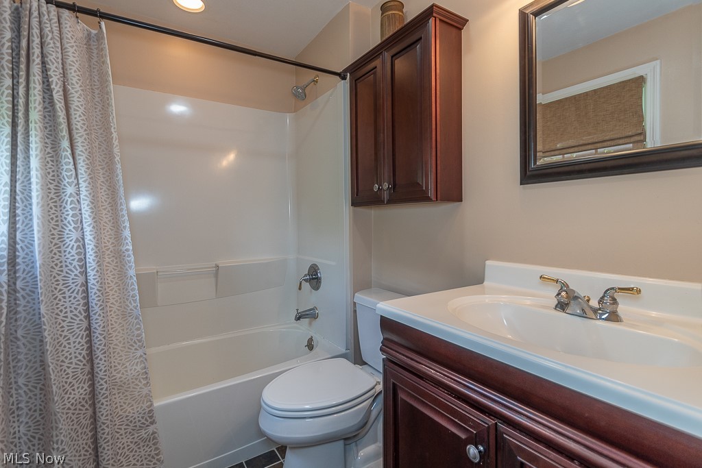 24 Woodside Road Chagrin Falls, OH 44022 - Photo 21 of 34 Gallery Image 21