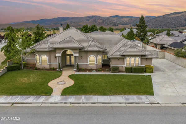 $734,000 | 403 Mesquite Drive, Tehachapi, CA 93561