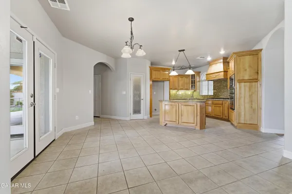 $734,000 | 403 Mesquite Drive, Tehachapi, CA 93561