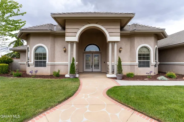 $734,000 | 403 Mesquite Drive, Tehachapi, CA 93561