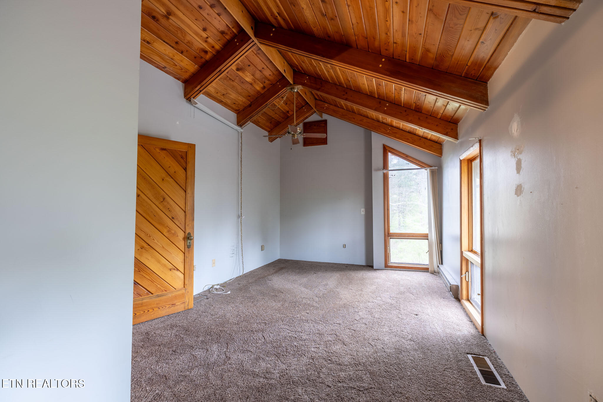 151 Lakeview Circle Clinton, TN 37716 - Photo 11 of 21 lakeview-15