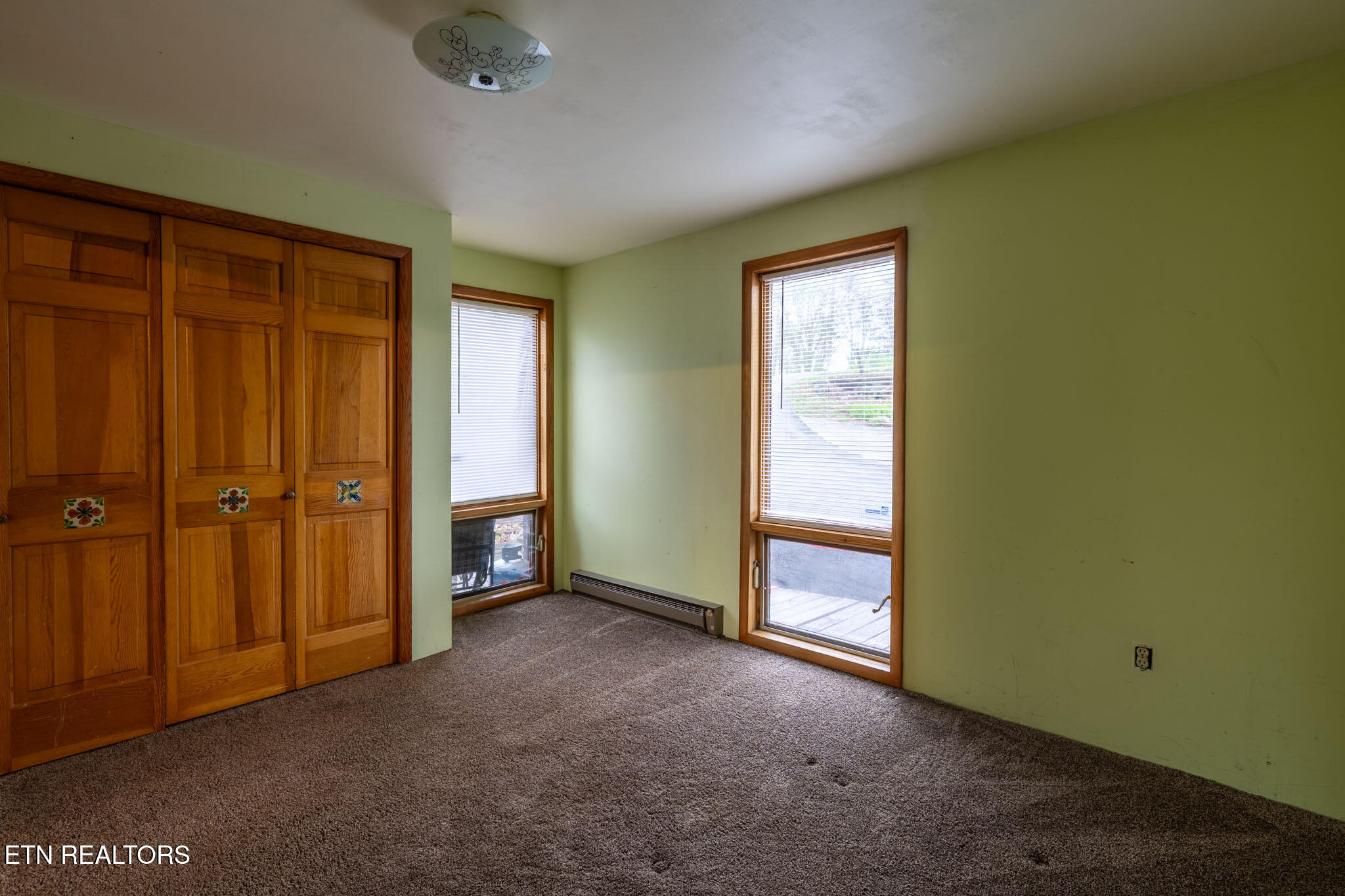 151 Lakeview Circle Clinton, TN 37716 - Photo 10 of 21 lakeview-11