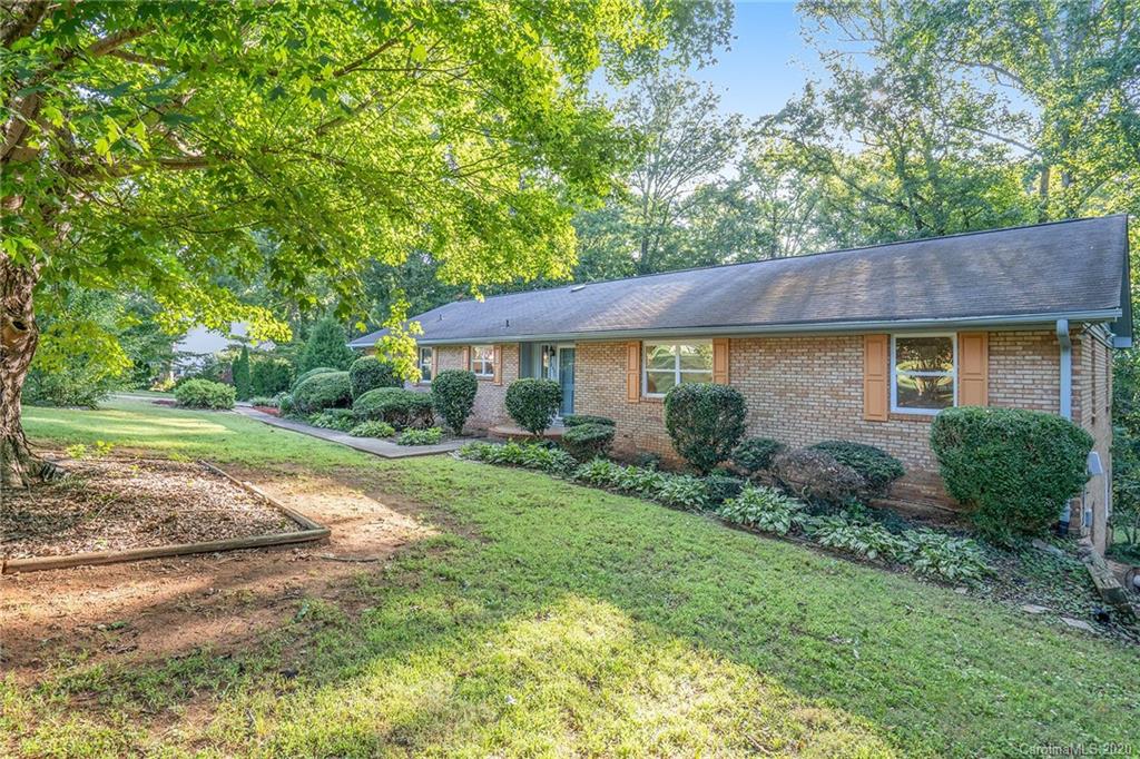 8033 Larkhaven Road Charlotte, NC 28216 - Photo 28 of 29 Gallery Image 28