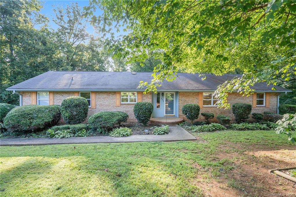 8033 Larkhaven Road Charlotte, NC 28216 - Photo 29 of 29 Gallery Image 29