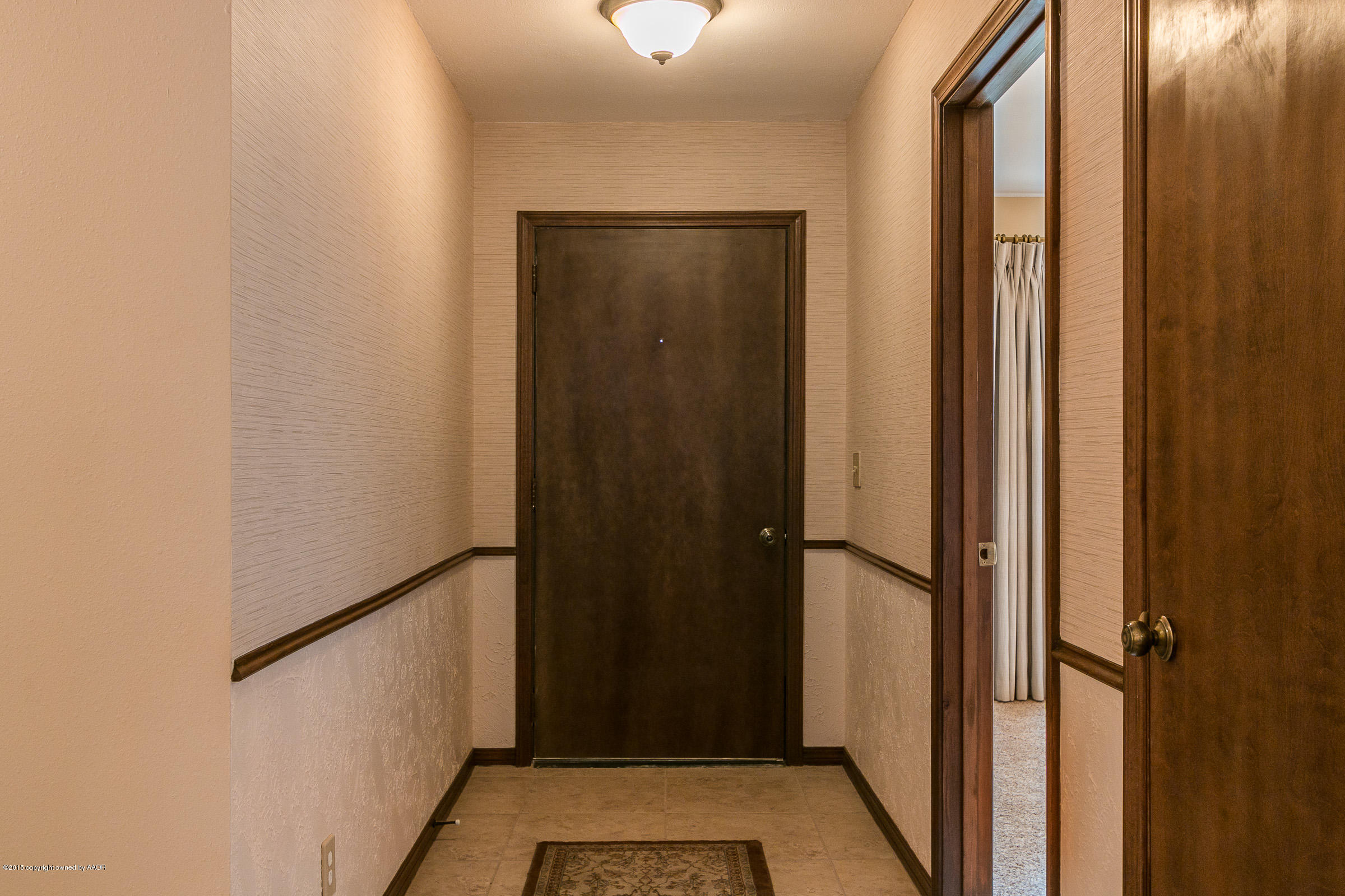 6138 Belpree Road Amarillo, TX 79106 - Photo 5 of 40 Foyer