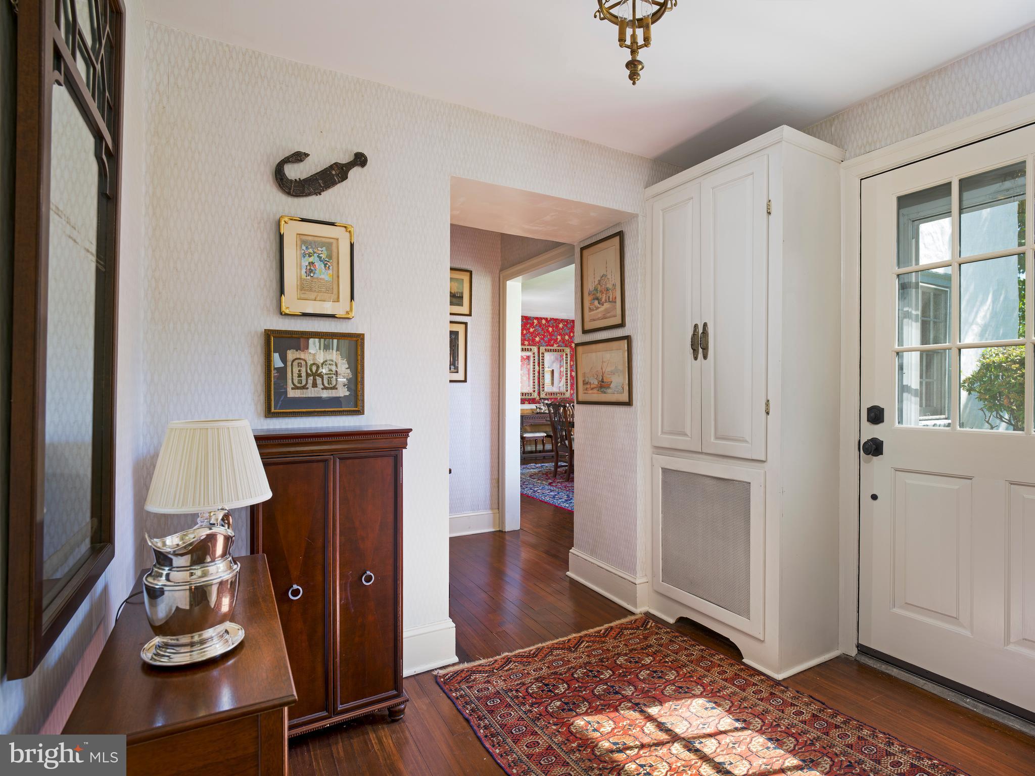 610 South Waterloo Road Devon, PA 19333 - Photo 11 of 79 Foyer