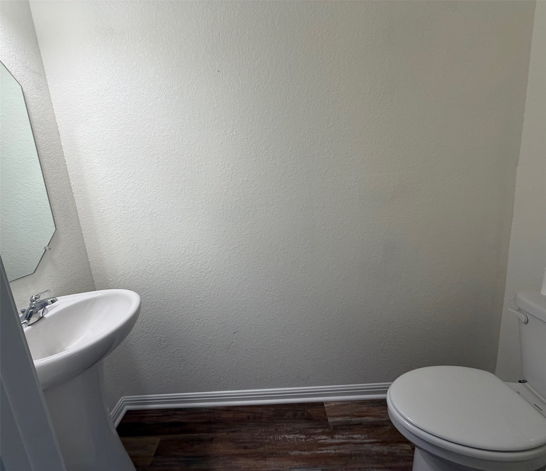 364 Bell Rings Drive Jarrell, TX 76537 - Photo 10 of 25 a bathroom with a toilet