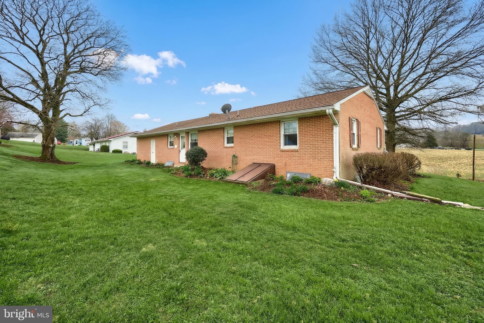 145 Mt Tabor Road Aspers, PA 17304 - Photo 34 of 40 a backyard of a house with lots of green space