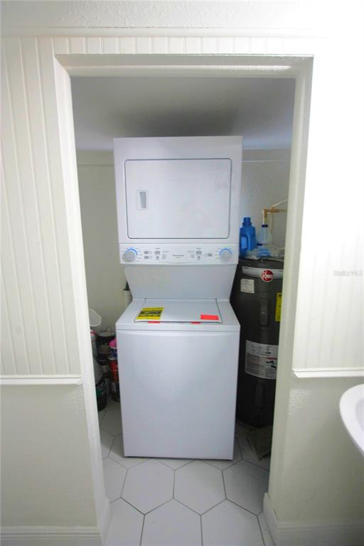 6602 North 9th Street Tampa, FL 33604 - Photo 22 of 22 a view of washer and dryer