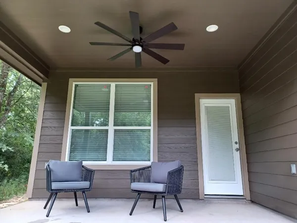 $2,000 | 11931 Lakeview Manor Drive, Willis, TX 77318