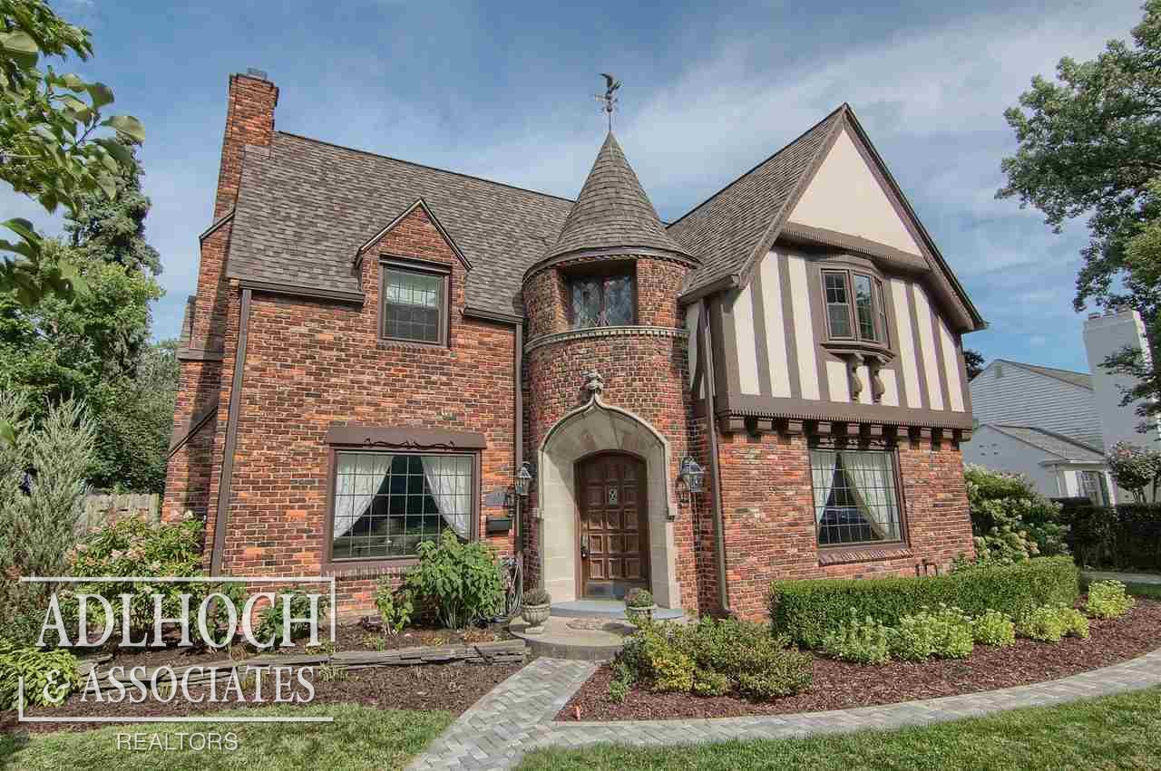806 Pemberton Road Grosse Pointe, MI 48230 - Photo 1 of 27 50013929.JPG