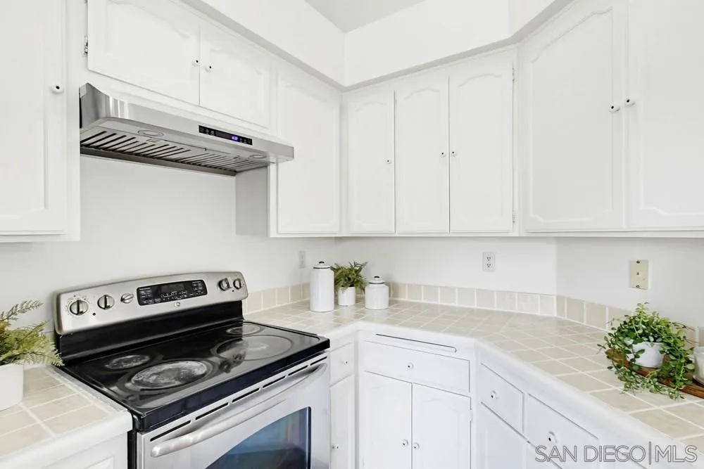 3598 Quail View Street Spring Valley, CA 91977 - Photo 16 of 29 Gallery Image 16