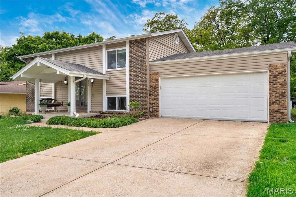 903 Parma Drive Ballwin, MO 63021 - Photo 2 of 35