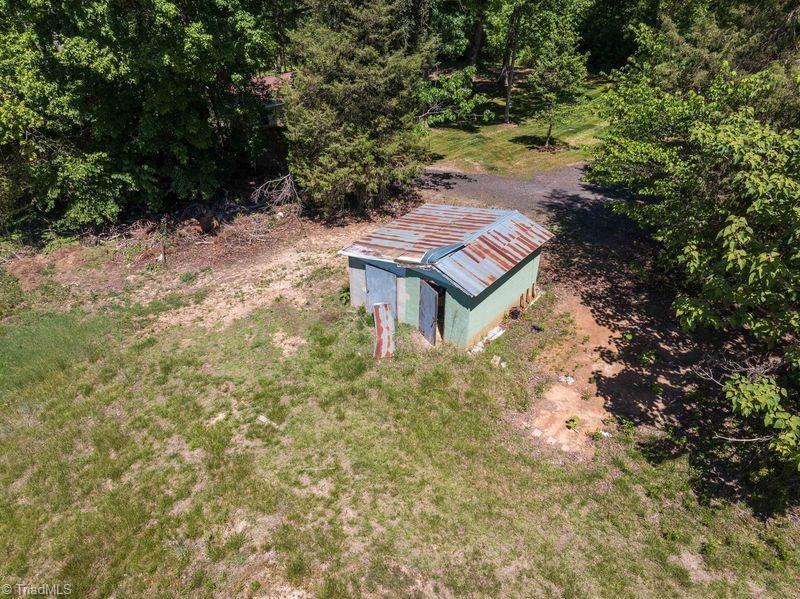 7250 Dennis Road Walnut Cove, NC 27052 - Photo 5 of 8