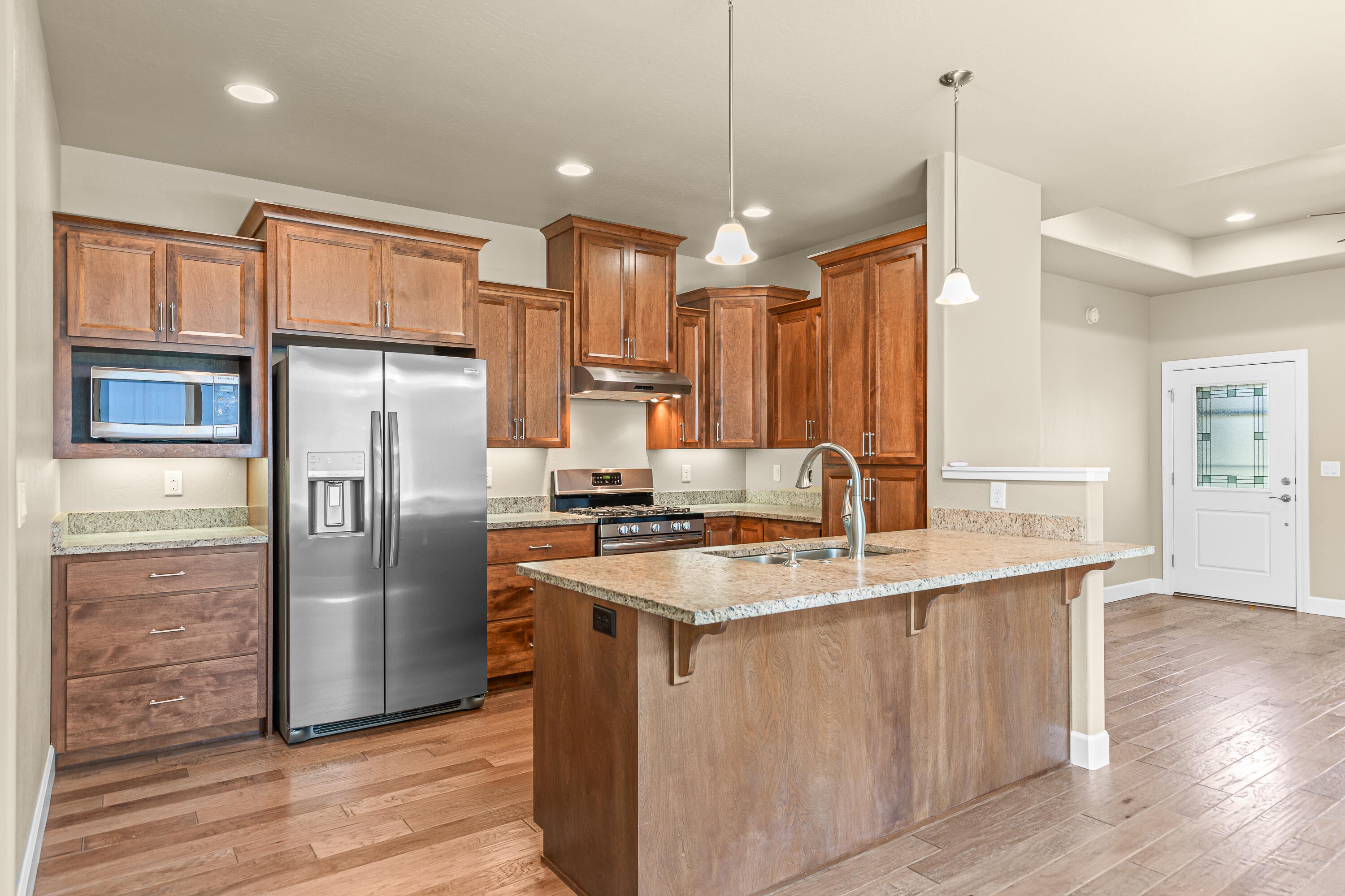 1175 Boulder Ridge Street Central Point, OR 97502 - Photo 4 of 30 4