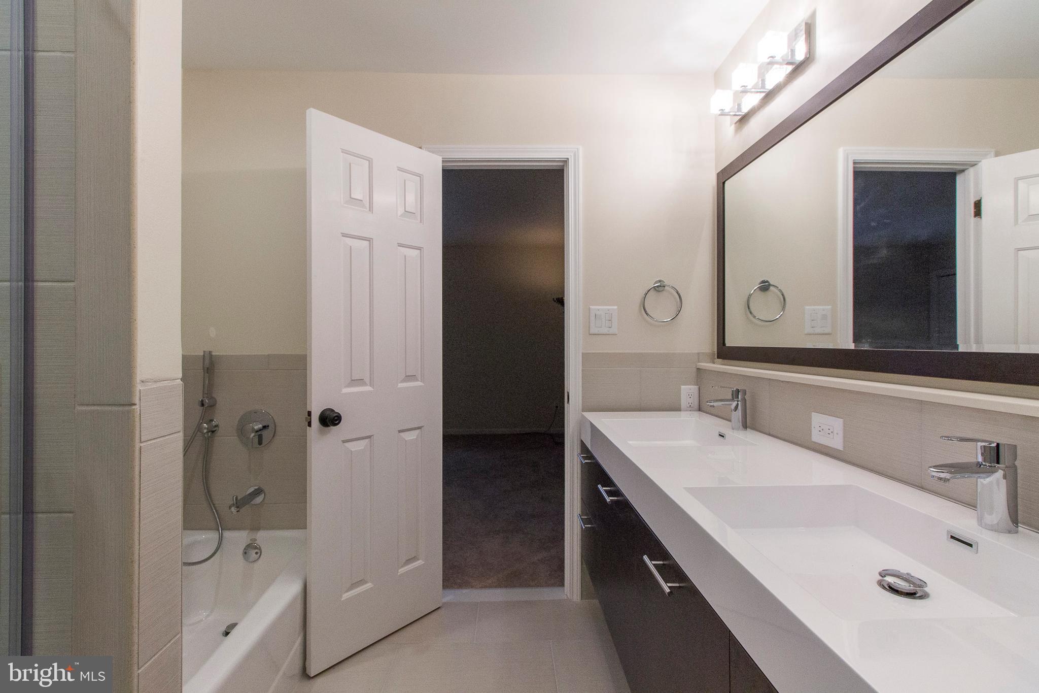 50 Woodside Road, Unit 17 Ardmore, PA 19003 - Photo 17 of 26 Primary Bedroom Bath