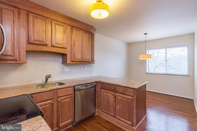 $3,800 | 50 Woodside Road, Unit 17, Ardmore, PA 19003