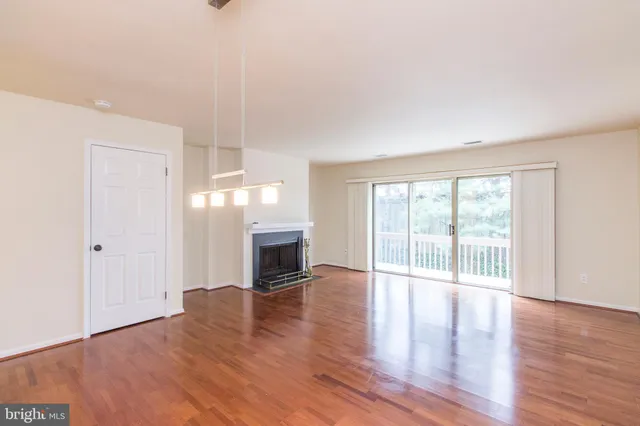 $3,800 | 50 Woodside Road, Unit 17, Ardmore, PA 19003