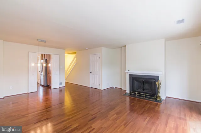 $3,800 | 50 Woodside Road, Unit 17, Ardmore, PA 19003