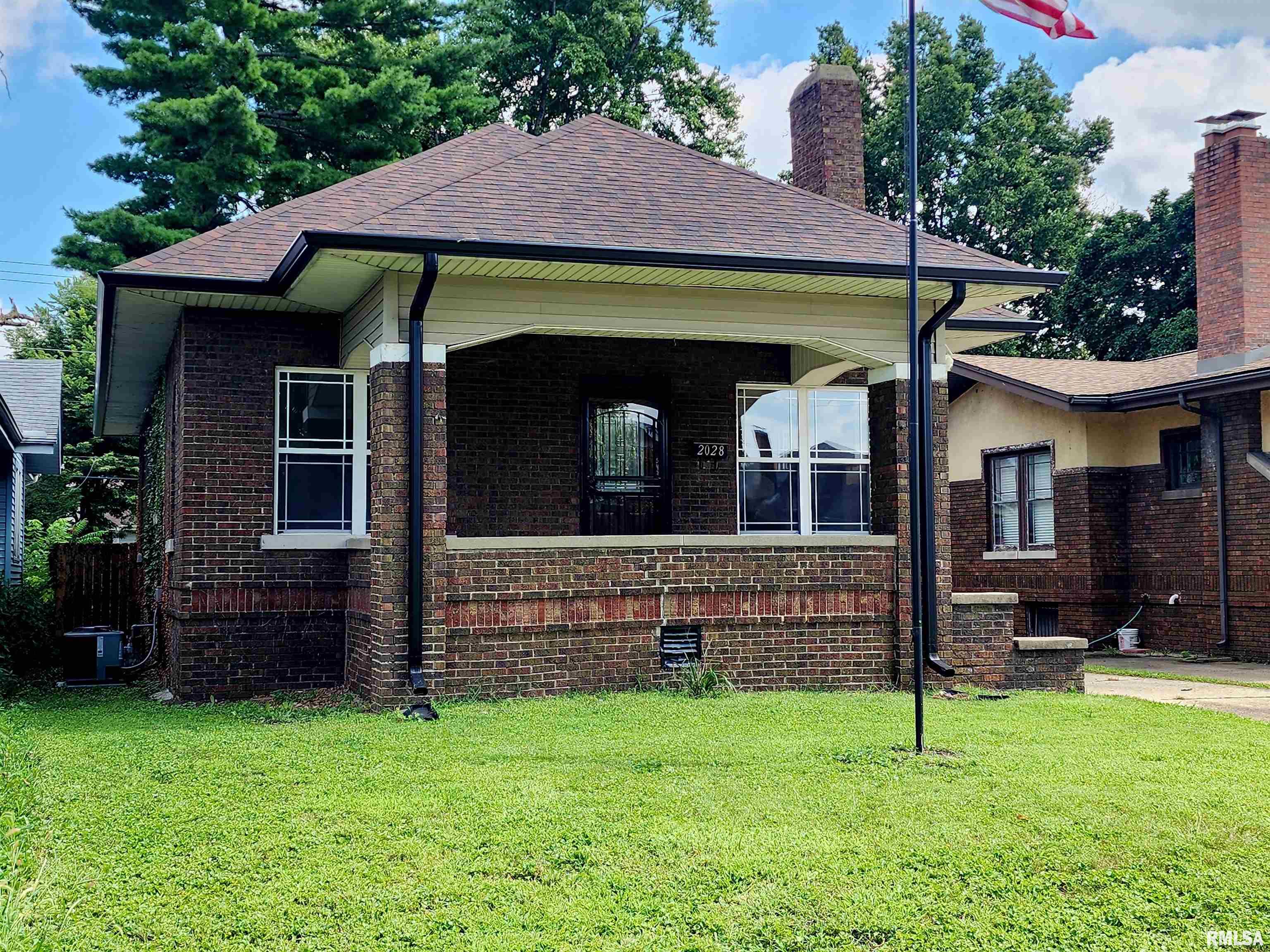 2028 South 4th Street Springfield, IL 62703 - Photo 3 of 63 Gallery Image 3