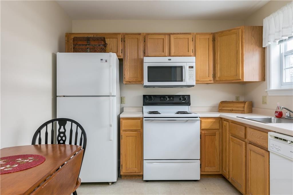240 Barnstable Road, Unit 14 South Portland, ME 04106 - Photo 10 of 26 Photo